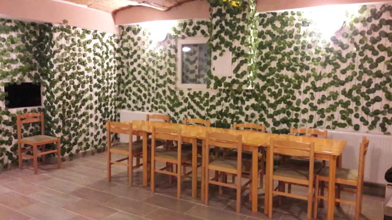 Opera Hostel Budapest Exterior photo